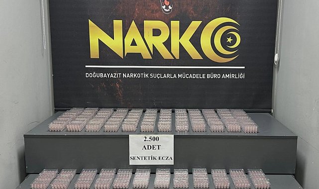 Ağrı'da tırda yüklü miktarda sentetik ecza yakalandı