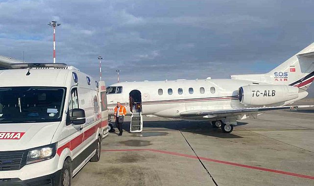 Ağrı'da yemek borusu gelişmeyen bebek ambulans uçakla Elazığ'a sevk edildi