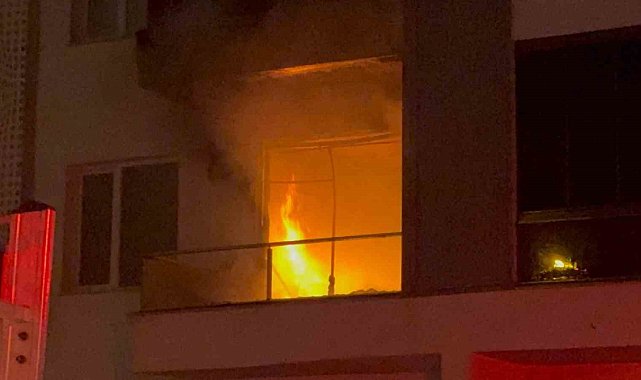 Ailesiyle tartıştı, evini ateşe verdi: 3 kişi dumandan etkiledi