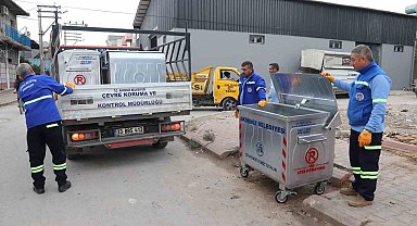 Akdeniz Belediyesi yeni çöp konteynerini mahallelere yerleştiriyor