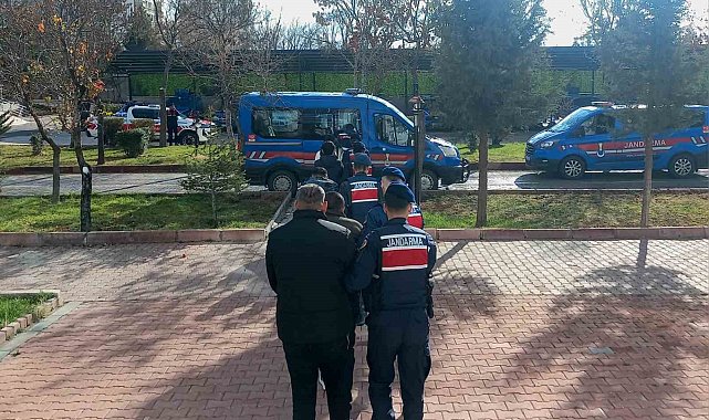 Aksaray merkezli 5 ilde dolandırıcılık operasyonu