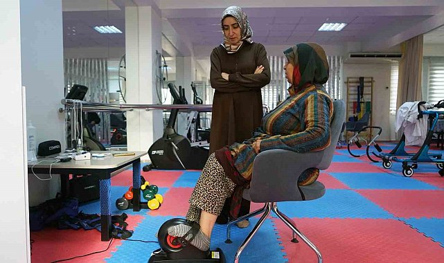 Aktif yaşam merkezinde yaş almışlara özel ilgi
