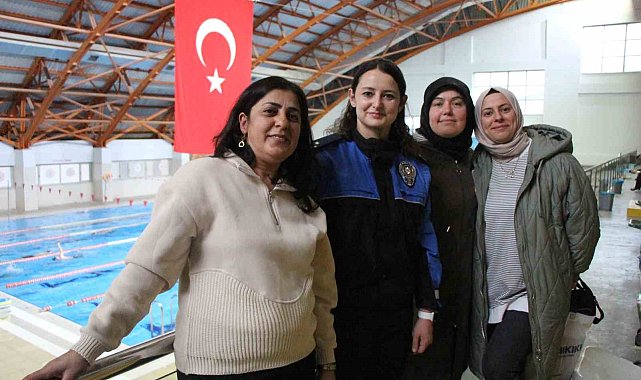Amasya'da anneler polisten yüzme kursu istedi: "Bizim zamanımızda böyle imkan yoktu"