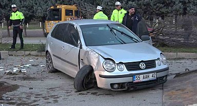 Amasya'da iki otomobil çarpıştı: 3 yaralı