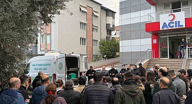 Ameliyat yaptığı sırada kalp krizi geçiren doktor hayatını kaybetti