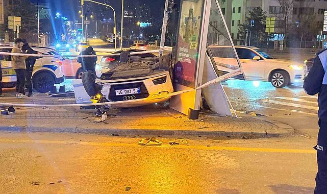 Ankara'da araçla motosiklet çarpıştı: 4 yaralı