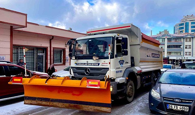 Ankara'da kar yağışıyla birlikte tüm ekipler sahada