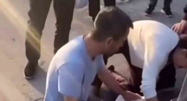 Anne ve 2 çocuğuna yaya geçidinde otomobil çarptı