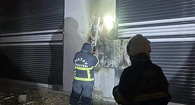 Antakya'da elektrik panosu yandı