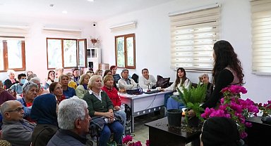 Antalya Büyükşehir'den yaş almış bireylere evde çiçek yetiştiriciliği eğitimi