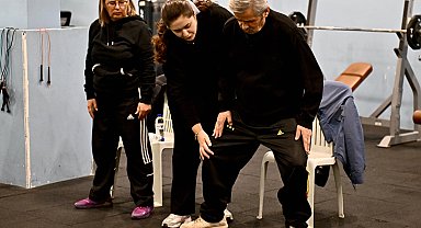 Antalya Muratpaşa'dan Parkinson hastalarına destek