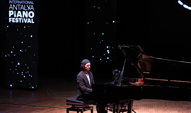Antalya Piyano Festivali'nde klasik müziğe yolculuk