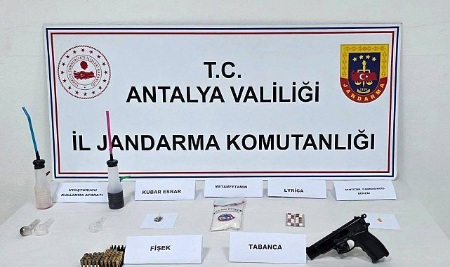 Antalya'da uyuşturucu operasyonu: 4 şüpheliye adli işlem