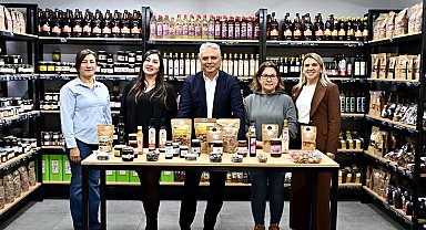 Antalya'da Yerli Malı Haftası'nda kadın emeğine destek