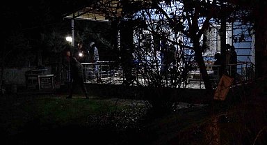 Arkadaşların silahla oyunu kanlı bitti: 1 yaralı