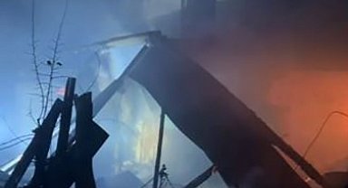 Artvin Şavşat'taki yangın bölgesine ulaşım kar nedeniyle güçlükle sağlandı