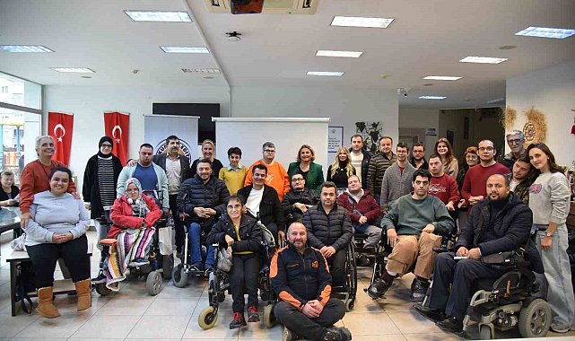 Atakum Belediyesi'nden özel gereksinimli bireylere yönelik afet farkındalık eğitimi