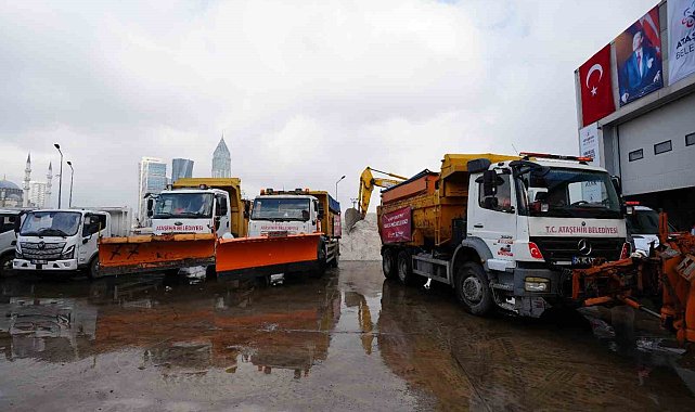Ataşehir'de karla mücadele için tüm önlemler alındı