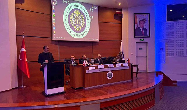 Atatürk Üniversitesi'nde, Bilişim ve teknoloji hukukunda güncel meseleler konferansı