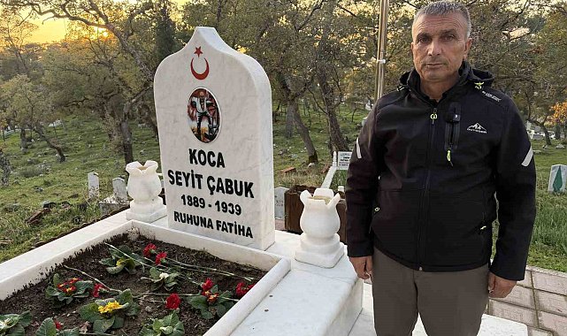 Atatürk'ün karşısına fakirlikten emanet ceket ile çıkmış