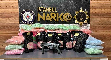 Avcılar'da bir eve zulalanan 601 bin 380 adet uyuşturucu hap ele geçirildi