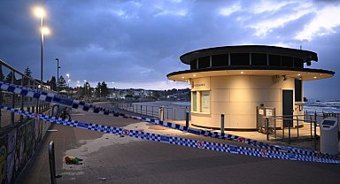 Avustralya'da plajdaki silahlı saldırıda can kaybı 16'ya yükseldi