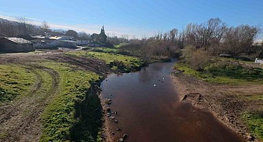 Babaeski'de Şeytan deresinin rengi kahverengiye döndü