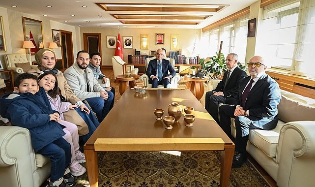 Bakan Ersoy: "Rajab'ın ailesiyle Bakanlığımızda bir araya gelerek, ardından birlikte Cumhurbaşkanımız Erdoğan'ı ziyaret ettik"