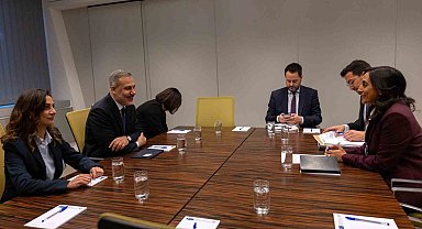 Bakan Fidan, Brüksel'de Kanada Dışişleri Bakanı Anand ile görüştü