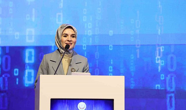 Bakan Göktaş: "Dijital medya ve oyun platformlarına dair yasal düzenlemeyi yakın zamanda hayata geçireceğiz"