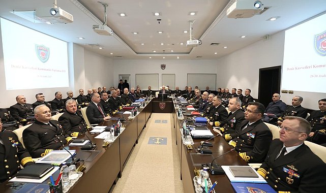 Bakan Güler başkanlığında "Deniz Kuvvetleri Komutanlığı Yıllık Komutanlar Toplantısı" yapıldı
