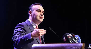 Bakan Kacır: "Kardeş Libya halkına ve hükümetine taziyelerimi sunuyorum"