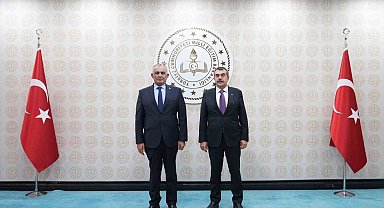 Bakan Tekin, KKTC Milli Eğitim Bakanı Çavuşoğlu'nu makamında ağırladı