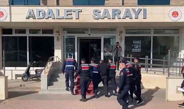 Bakan Yerlikaya: "7 İlde 7 ayrı organize suç örgütüne yönelik operasyonlarımızda 67 şüpheliyi yakaladık"