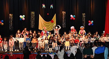 Balıkesir'de çocuk ve yetişkinlere tiyatro keyfi