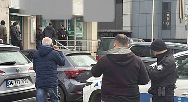 Başakşehir'de bankadan para çeken iş adamına soygun girişimi