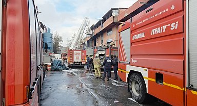 Başakşehir'de plastik imalathanesinde yangın paniği