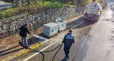 Başiskele'de cadde ve sokaklarda temizlik çalışması yürütülüyor