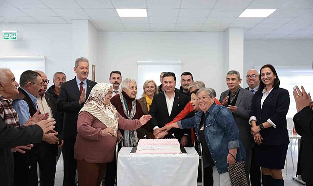 Başkan Aras'tan Yaşamevi'ni mutlu eden ziyaret
