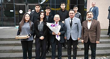 Başkan Büyükkılıç'tan lise öğrencilerine 'kariyer' ve 'gelecek' tavsiyeleri