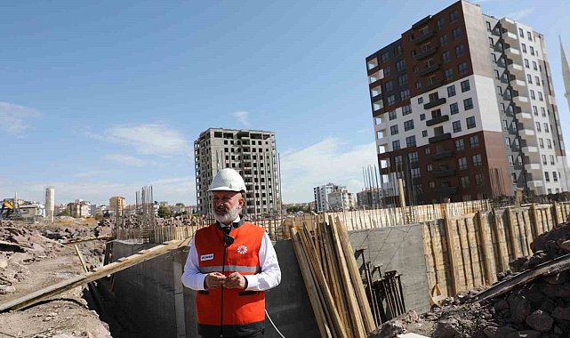 Başkan Çolakbayrakdar: "Kentsel dönüşümle Kocasinan'ın geleceğini inşa ediyoruz"