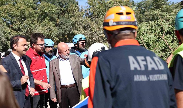Başkan Çolakbayrakdar: "Kocasinan, farkındalığıyla da örnek oluyor"