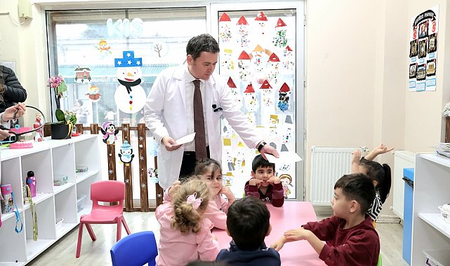 Başkan Erkan Aydın mesleğini çocuklara tanıttı