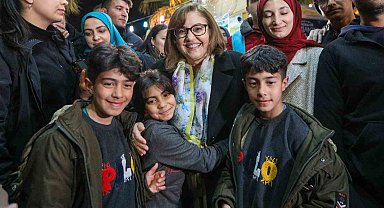 Başkan Şahin, şehir yaşamına katkı sunan büyükşehir belediye başkanları arasında birinci oldu