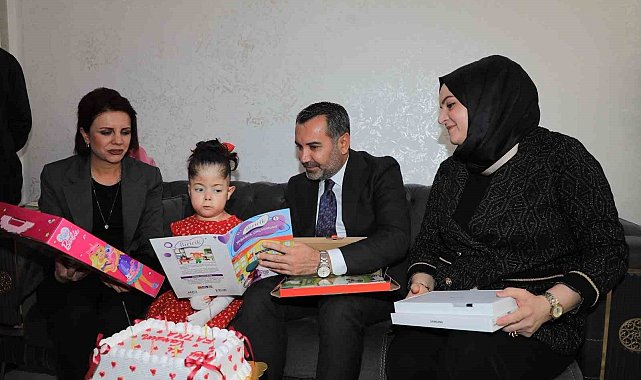 Başkan Şerifoğulları, kelebek hastası Fatma'nın çağrısını karşılıksız bırakmadı