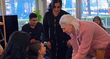 Başkan Subaşı'ndan +1 Mutluluk Kafe çalışanlarına özel ziyaret