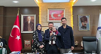 Başkanı Tatık makamında SMA hastası Kerem bebeği ağırladı