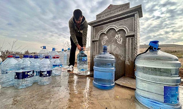 Başkentte su kesintisi yaşayan vatandaşlar ihtiyaçlarını çeşmeden gideriyor