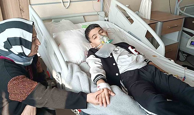Batman'da 13 yaşındaki çocuk 52 gündür öksürük nöbeti yaşıyor