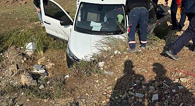 Batman'da otomobil su kanalına düştü: 1 yaralı